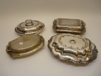 Lot 252 - A miscellaneous group of vegetable and serving dishes