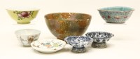 Lot 274 - A collection of Chinese ceramics