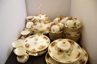 Lot 308 - An extensive Royal Albert 'Old Country Roses' tea and dinner service