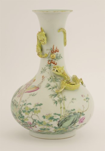 Lot 116 - A Chinese famille rose vase