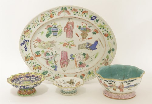 Lot 447 - A collection of Chinese famille rose
