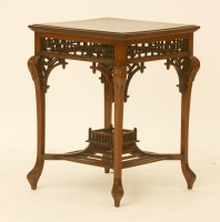 Lot 495 - An Edwardian mahogany occasional table