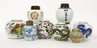 Lot 302 - A collection of eight jars