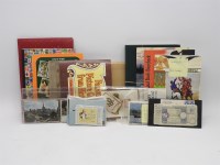 Lot 119 - A collection of approximately 150 trade cards