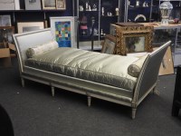 Lot 600 - A French Louis XVI painted day bed