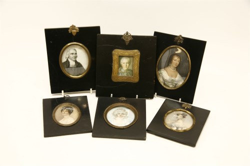Lot 105 - Six miniatures