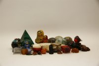 Lot 192 - A collection of bijouterie to include hardstone eggs