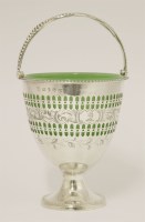 Lot 543 - A Victorian silver sweetmeat basket