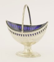 Lot 528 - A George III silver sweetmeat basket