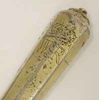 Lot 433 - A 17th century silver gilt knife