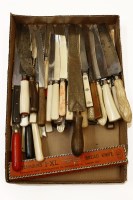 Lot 208 - A box of bread and other knives