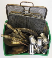 Lot 275 - A large collection of miscellaneous metal wares
