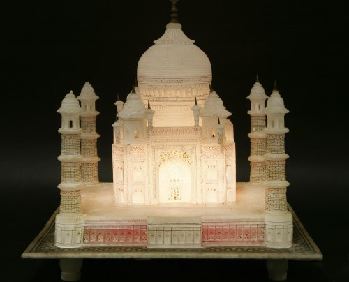 Lot 247 - An Indian 'Taj Mahal' carved alabaster table light