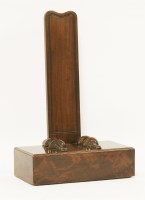 Lot 613 - A George III mahogany plate stand