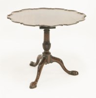 Lot 548 - A Chippendale-style mahogany tripod supper table