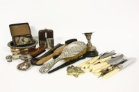 Lot 1147 - A mixed lot of silver plated items