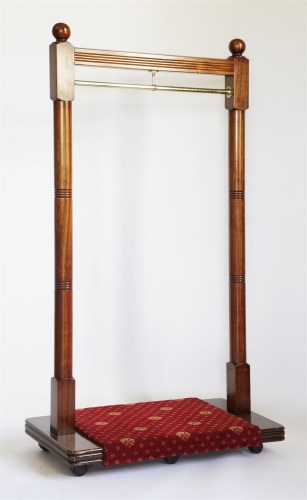 Lot 127 - A modern mahogany coat rack