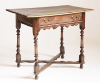 Lot 85 - An oak side table