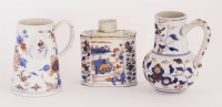 Lot 165 - Three pieces of Chinese porcelain