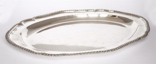 Lot 217 - A George III silver meat dish