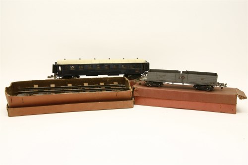 Lot 1288 - A small quantity of French 'LR' O Gauge rolling stock