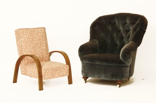 Lot 1645 - A Victorian button upholstered spoon back chair