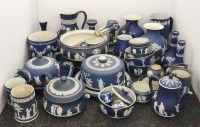 Lot 1292 - A large quantity of late 19th/early 20thC Wedgwood Jasperware