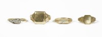 Lot 15 - A three stone diamond crossover ring