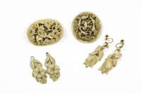 Lot 23 - A 19th century carved ivory floral plaque brooch