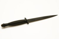 Lot 128 - An unmarked Commando fighting knife