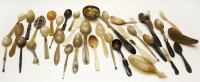 Lot 125 - A collection of horn spoons