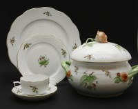 Lot 376 - A Herend dinner and tea service