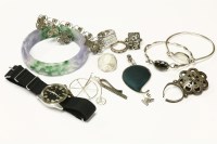 Lot 305 - A collection of costume jewellery