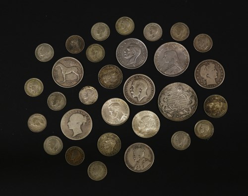 Lot 142 - A quantity British and world silver coins