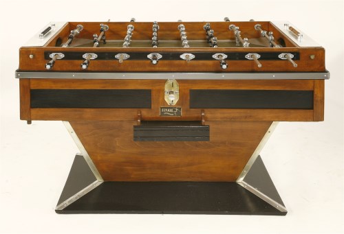 Lot 250 - A French Art Deco 'Finale' table football game