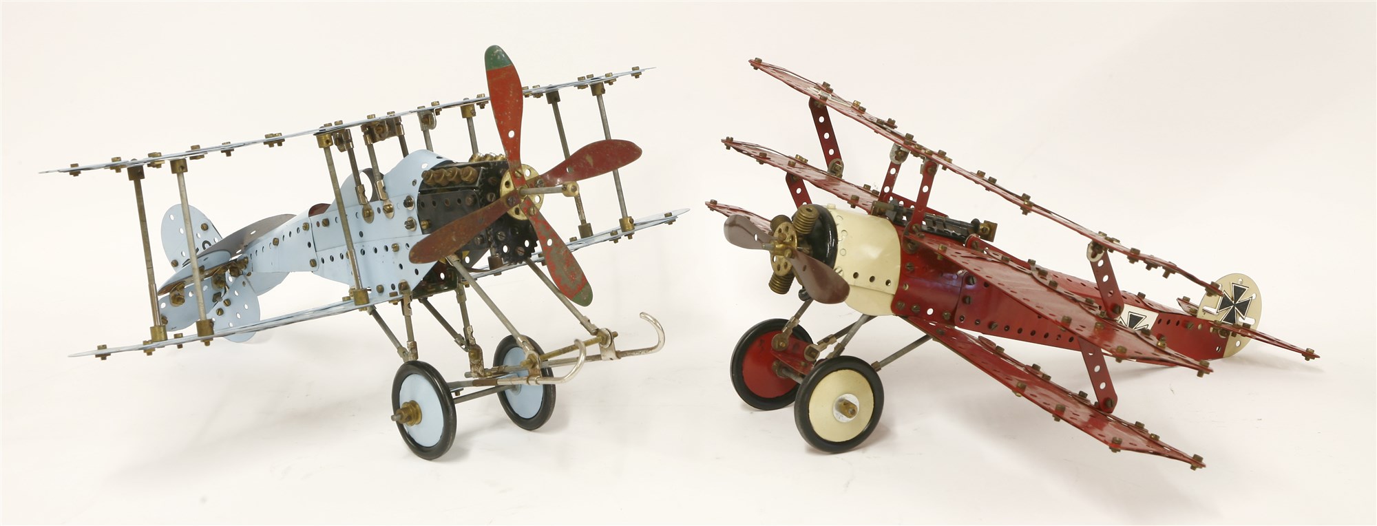 Lot 101 - A fully assembled First World War BE2