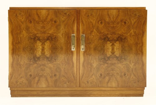 Lot 104 - An Art Deco walnut sideboard