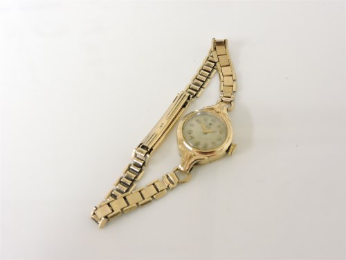 Lot 4 - A 9ct gold ladies Tudor Royal mechanical watch head