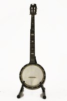 Lot 347 - A pre 1914 J.E. Dallas banjo