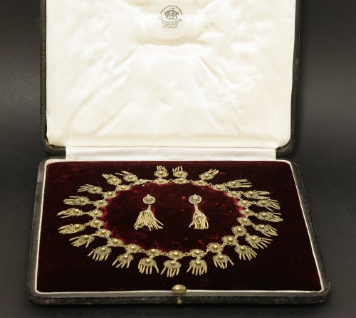 Lot 100 - A Continental silver gilt filigree necklace and earring suite