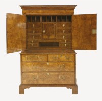 Lot 647 - A Queen Anne walnut cabinet