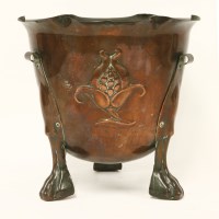 Lot 26 - An Arts & Crafts copper coal bucket