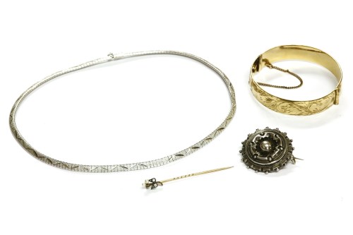 Lot 54 - A collection of assorted jewellery