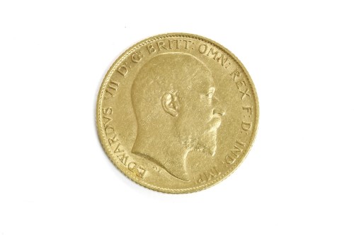 Lot 43 - A half sovereign dated 1907
