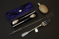 Lot 242 - A collection of Victorian and later toasting forks
