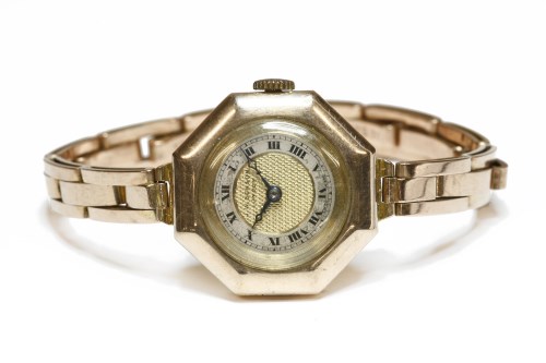 Lot 23 - A ladies 9ct gold J W Benson mechanical bracelet watch
