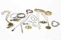Lot 79 - A collection of costume jewellery
