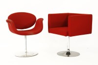Lot 455 - A swan revolving chair