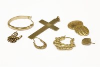 Lot 72 - A collection of gold items to include a 9ct gold cross