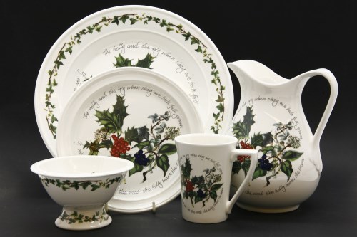 Lot 237 - A very large quantity of Portmeirion 'Holly & the Ivy' dinner wares